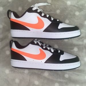 Nike Court Borough Low 2